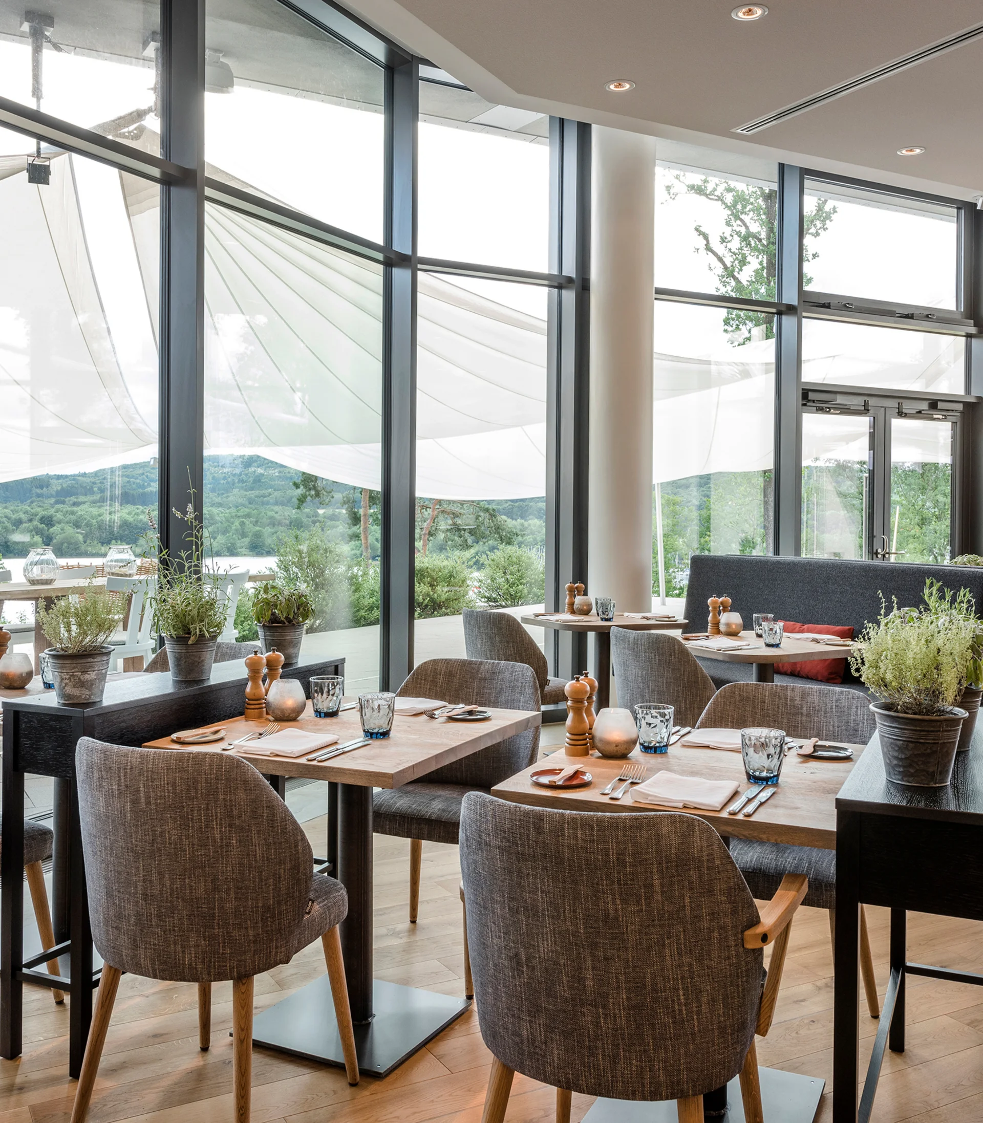 Die Seezeitlodge: Ihr Hotel am Bostalsee Die Seezeitlodge: Ihr Hotel am Bostalsee